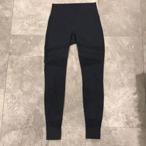 lululemon size 6 mesh special edition leggings